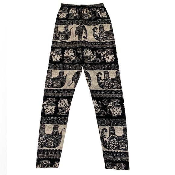 Black and Cream Tribal Pattern Leggings - Picture 1 of 6